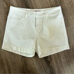 Tommy Hilfiger Women's White Casual Shorts size 6